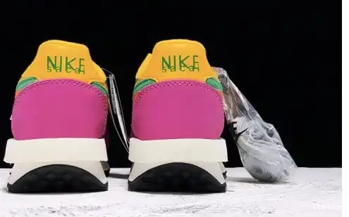 Waffle  LD Nike Green BV0073-301 Pine Sacai 0326